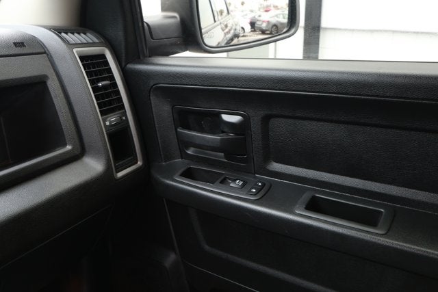 2021 RAM 1500 Classic Tradesman Crew Cab 4x2 5'7' Box