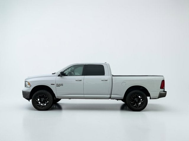 2020 RAM 1500 Classic SLT Crew Cab 4x4 6'4' Box