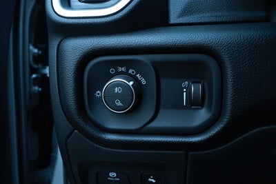 2022 RAM 1500 Big Horn Crew Cab 4x2 5'7' Box