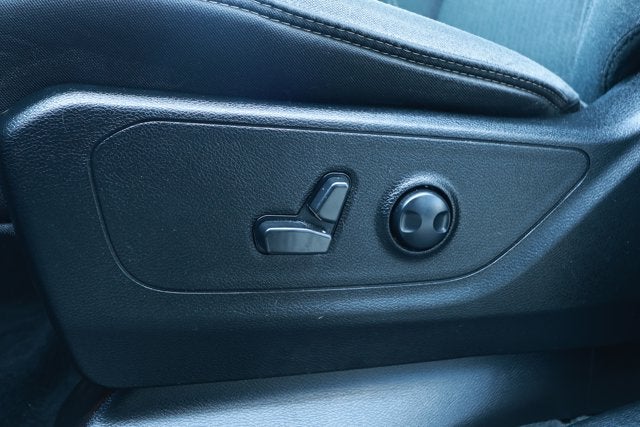 2022 RAM 1500 Big Horn Crew Cab 4x2 5'7' Box