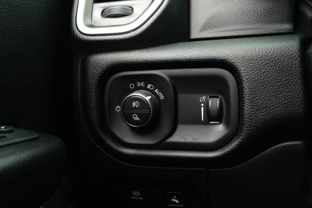 2022 RAM 1500 Big Horn Crew Cab 4x2 5'7' Box