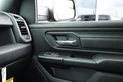 2026 RAM Ram 1500 RAM 1500 TRADESMAN CREW CAB 4X2 5'7' BOX
