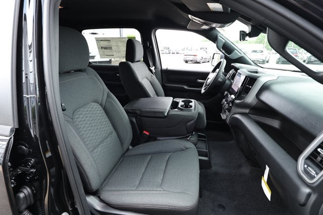 2026 RAM Ram 1500 RAM 1500 TRADESMAN CREW CAB 4X2 5'7' BOX
