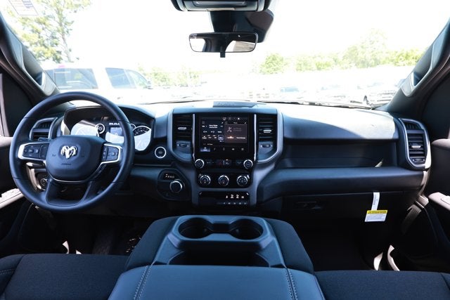 2026 RAM Ram 1500 RAM 1500 EXPRESS CREW CAB 4X2 5'7' BOX