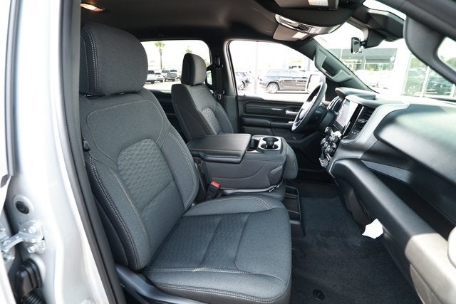2026 RAM Ram 1500 RAM 1500 TRADESMAN CREW CAB 4X2 5'7' BOX