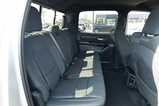 2026 RAM Ram 1500 RAM 1500 TRADESMAN CREW CAB 4X2 5'7' BOX