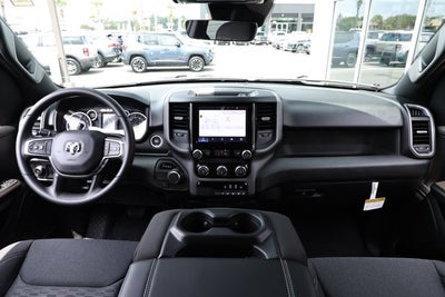 2026 RAM Ram 1500 RAM 1500 TRADESMAN CREW CAB 4X2 5'7' BOX