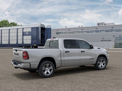 2026 RAM Ram 1500 RAM 1500 EXPRESS CREW CAB 4X2 5'7' BOX