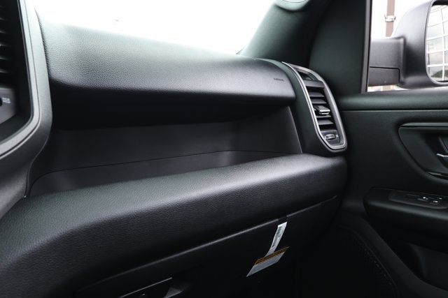 2026 RAM Ram 1500 RAM 1500 TRADESMAN CREW CAB 4X2 5'7' BOX