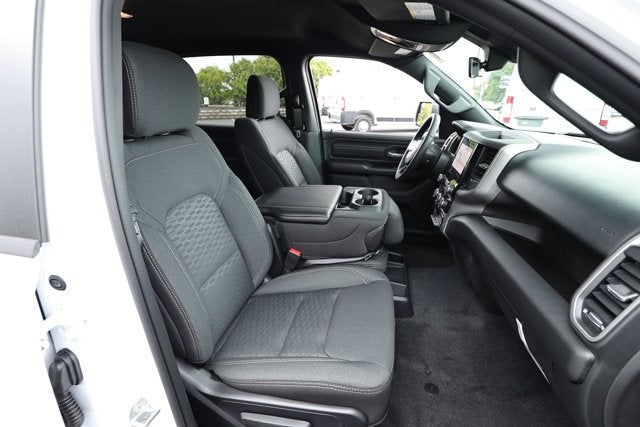 2026 RAM Ram 1500 RAM 1500 TRADESMAN CREW CAB 4X2 5'7' BOX