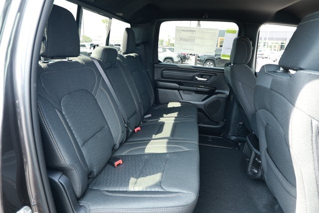 2026 RAM Ram 1500 RAM 1500 TRADESMAN CREW CAB 4X2 5'7' BOX