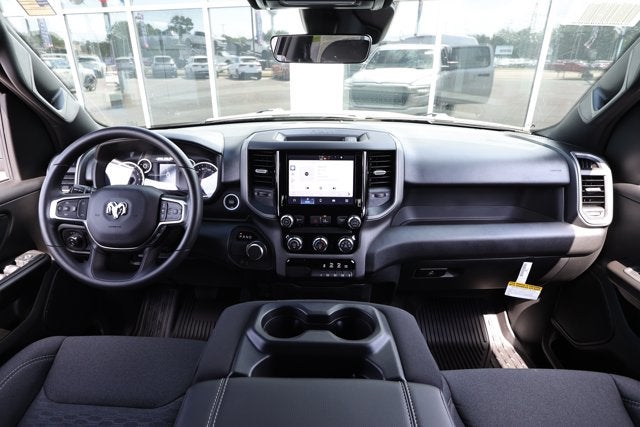 2026 RAM Ram 1500 RAM 1500 EXPRESS CREW CAB 4X2 5'7' BOX