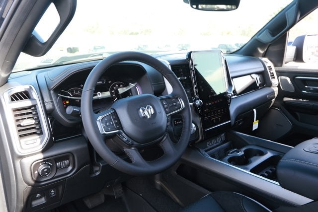 2026 RAM Ram 1500 RAM 1500 LARAMIE CREW CAB 4X2 5'7' BOX