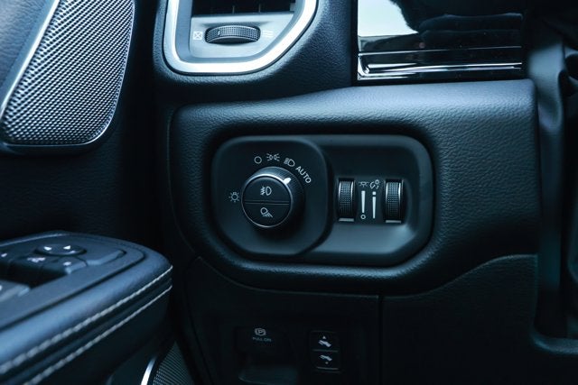 2026 RAM Ram 1500 RAM 1500 LARAMIE CREW CAB 4X2 5'7' BOX