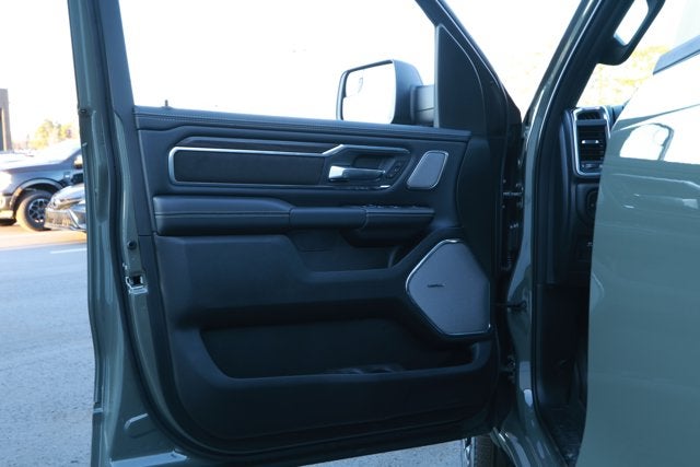 2026 RAM Ram 1500 RAM 1500 LARAMIE CREW CAB 4X2 5'7' BOX