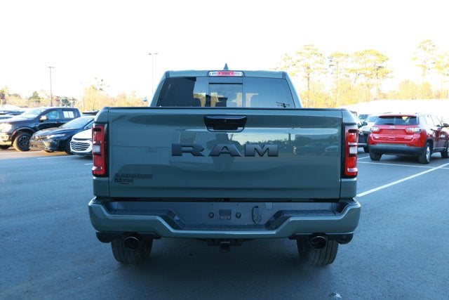 2026 RAM Ram 1500 RAM 1500 LARAMIE CREW CAB 4X2 5'7' BOX