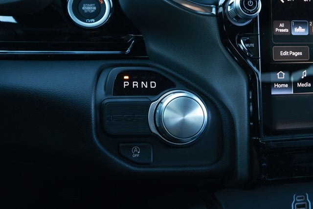 2026 RAM Ram 1500 RAM 1500 LARAMIE CREW CAB 4X2 5'7' BOX