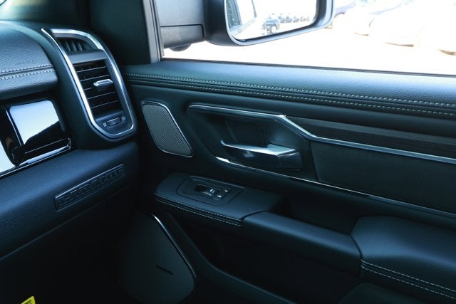 2026 RAM Ram 1500 RAM 1500 LARAMIE CREW CAB 4X2 5'7' BOX