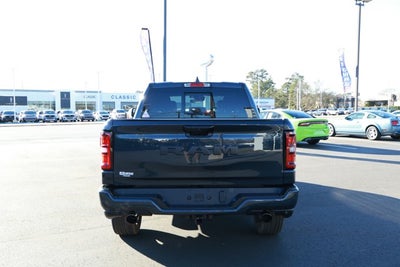 2026 RAM Ram 1500 RAM 1500 LARAMIE CREW CAB 4X2 5'7' BOX