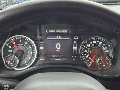 2024 RAM 1500 Laramie Crew Cab 4x2 5'7' Box