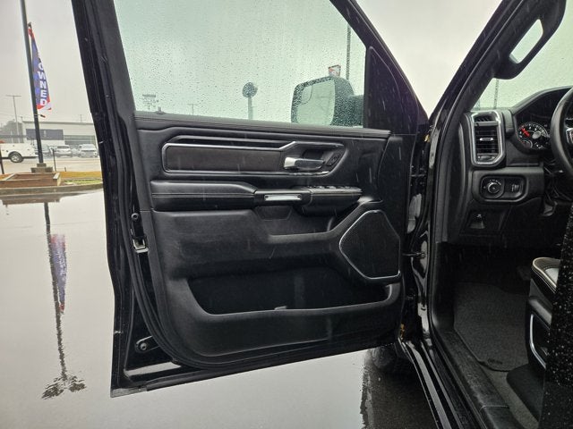 2024 RAM 1500 Laramie Crew Cab 4x2 5'7' Box