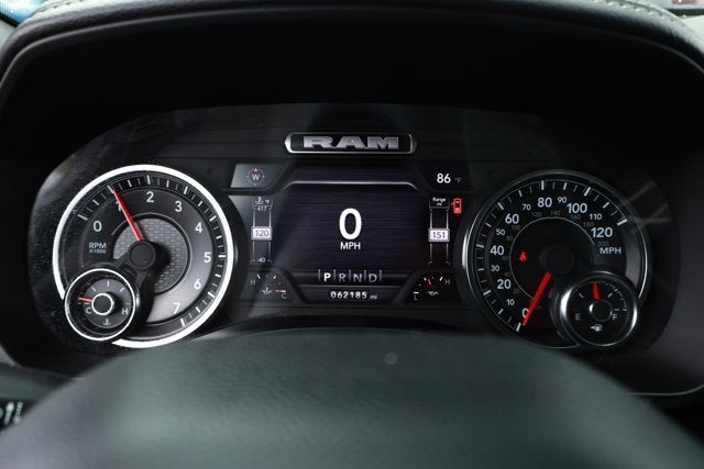 2024 RAM 1500 Laramie Crew Cab 4x2 5'7' Box