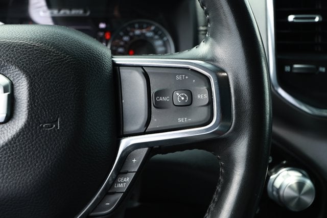 2024 RAM 1500 Laramie Crew Cab 4x2 5'7' Box