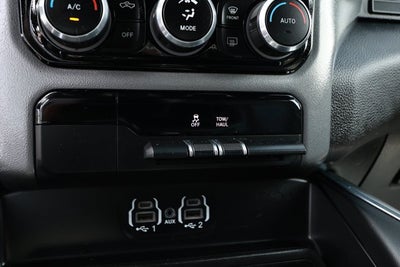 2024 RAM 1500 Laramie Crew Cab 4x2 5'7' Box