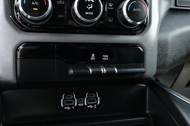 2024 RAM 1500 Laramie Crew Cab 4x2 5'7' Box