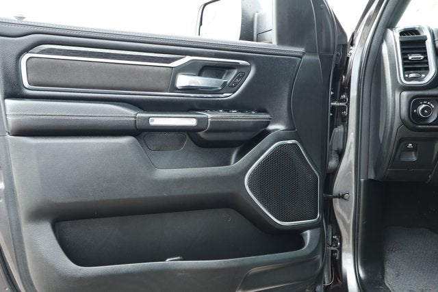 2024 RAM 1500 Laramie Crew Cab 4x2 5'7' Box