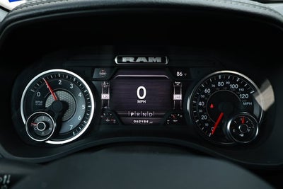 2024 RAM 1500 Laramie Crew Cab 4x2 5'7' Box
