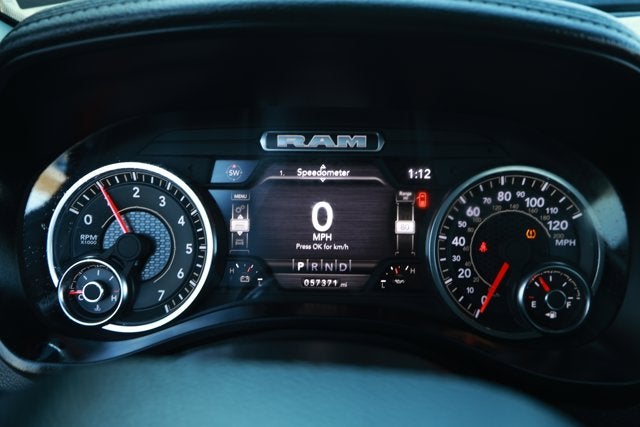 2024 RAM 1500 Laramie Crew Cab 4x2 5'7' Box