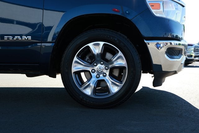 2024 RAM 1500 Laramie Crew Cab 4x2 5'7' Box