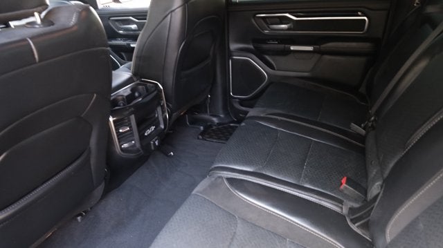 2019 RAM 1500 Laramie Crew Cab 4x2 5'7' Box