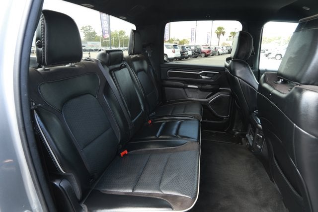 2024 RAM 1500 Laramie Crew Cab 4x2 5'7' Box