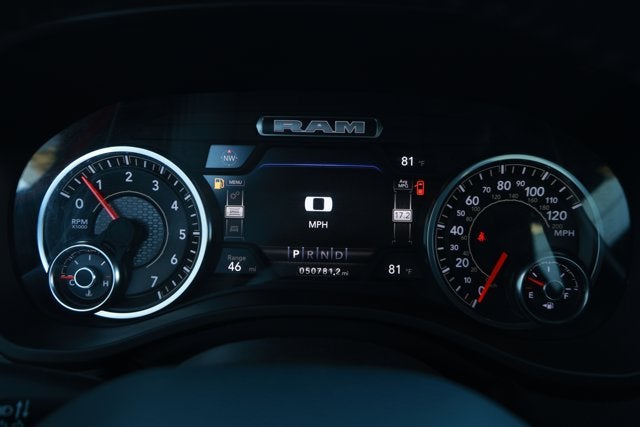 2024 RAM 1500 Laramie Crew Cab 4x2 5'7' Box