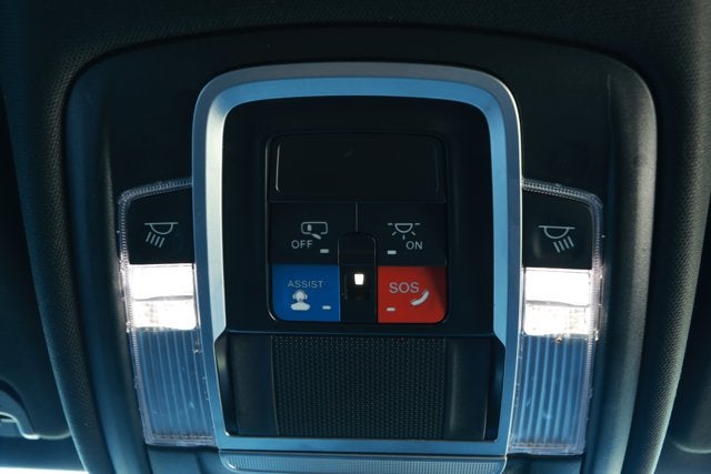 2024 RAM 1500 Laramie Crew Cab 4x2 5'7' Box