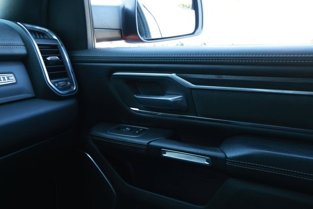 2024 RAM 1500 Laramie Crew Cab 4x2 5'7' Box