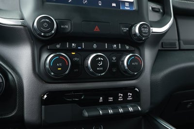 2022 RAM 1500 Laramie Crew Cab 4x2 5'7' Box