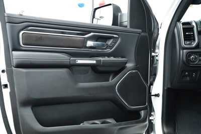 2022 RAM 1500 Laramie Crew Cab 4x2 5'7' Box