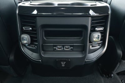 2022 RAM 1500 Laramie Crew Cab 4x2 5'7' Box