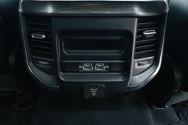 2024 RAM 1500 Laramie Crew Cab 4x2 5'7' Box