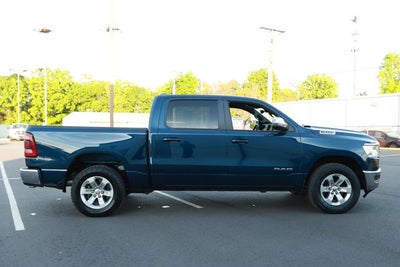 2024 RAM 1500 Laramie Crew Cab 4x2 5'7' Box