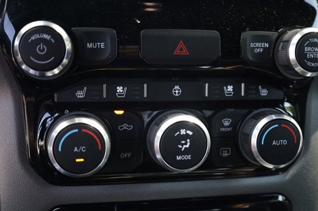 2024 RAM 1500 Laramie Crew Cab 4x2 5'7' Box
