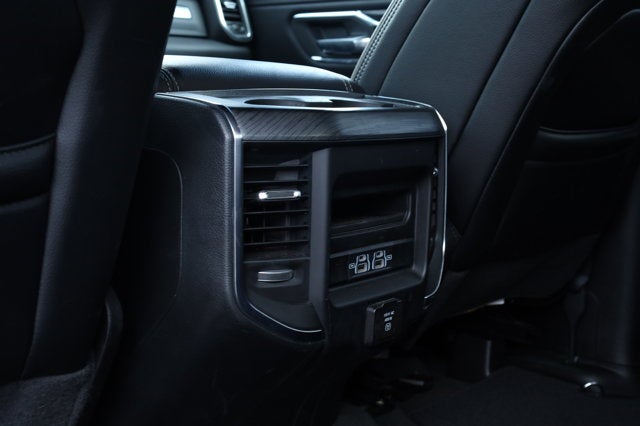 2024 RAM 1500 Laramie Crew Cab 4x2 5'7' Box