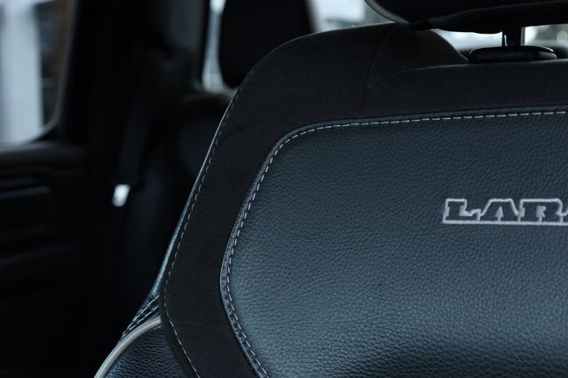 2024 RAM 1500 Laramie Crew Cab 4x2 5'7' Box