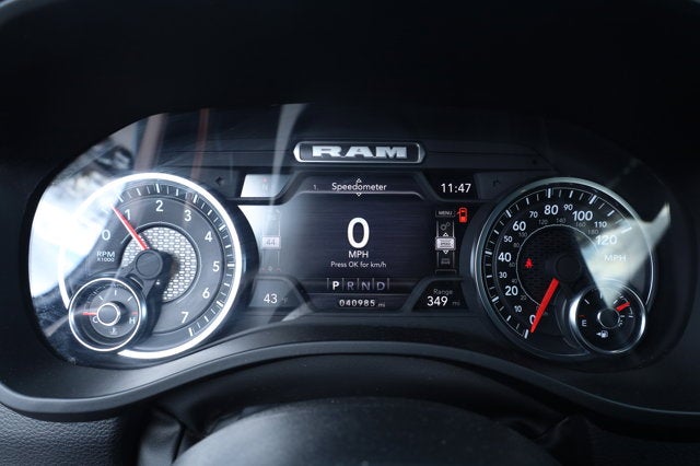 2024 RAM 1500 Laramie Crew Cab 4x2 5'7' Box