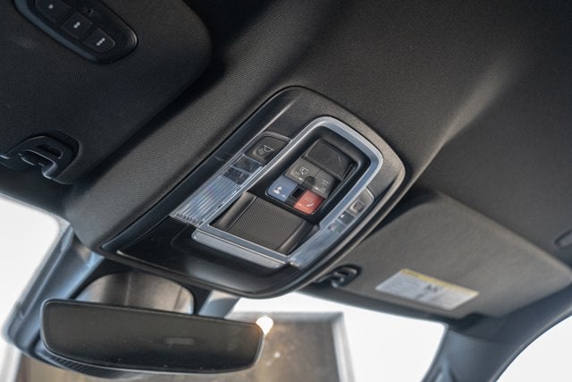 2024 RAM 1500 Laramie Crew Cab 4x2 5'7' Box