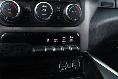 2021 RAM 1500 Big Horn Crew Cab 4x4 5'7' Box