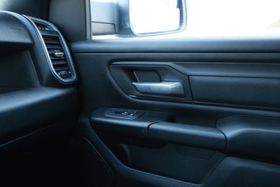 2025 RAM 1500 Tradesman Crew Cab 4x4 5'7' Box